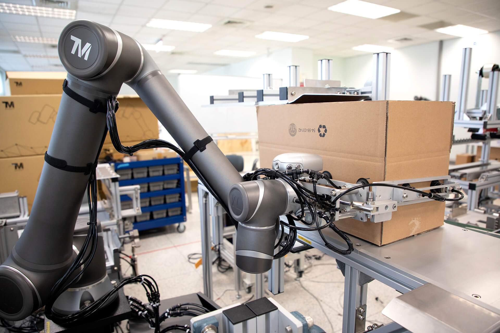 How Cobots safely interact with humans | Applied Robotics